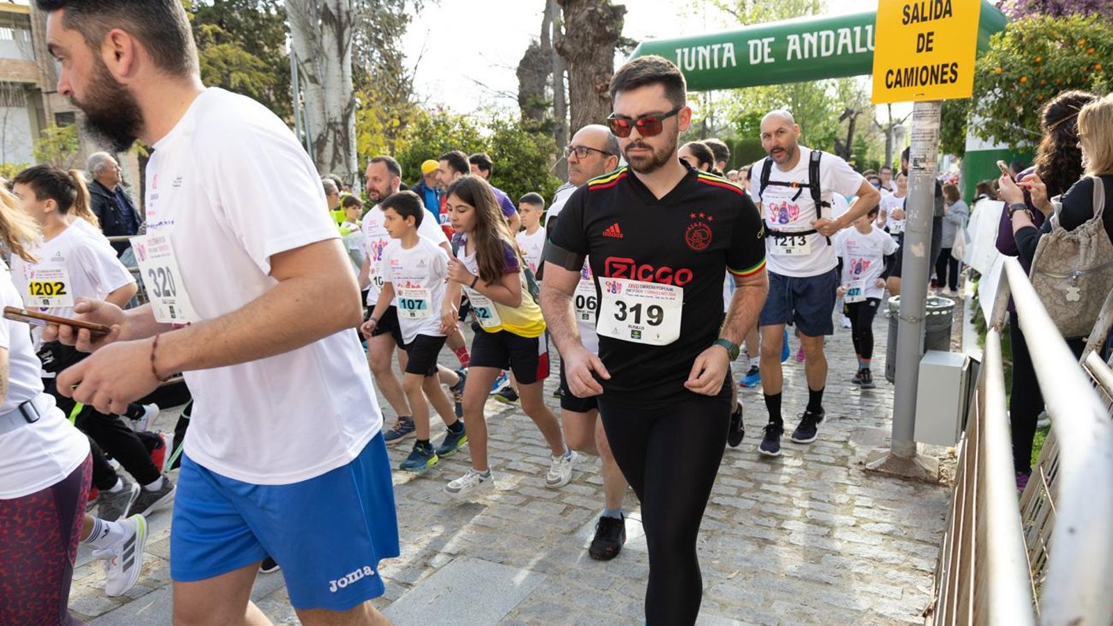 Más de 2.100 participantes corren para promover la salud en Jaén, en imágenes (1)