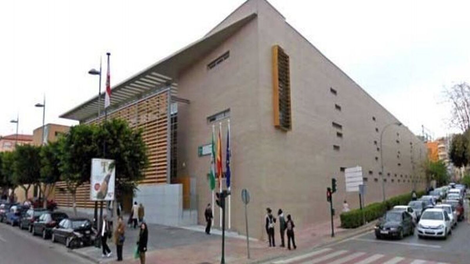 Hoy unas instalaciones totalmente renovadas acogen a los estudiantes del IES Alhamilla