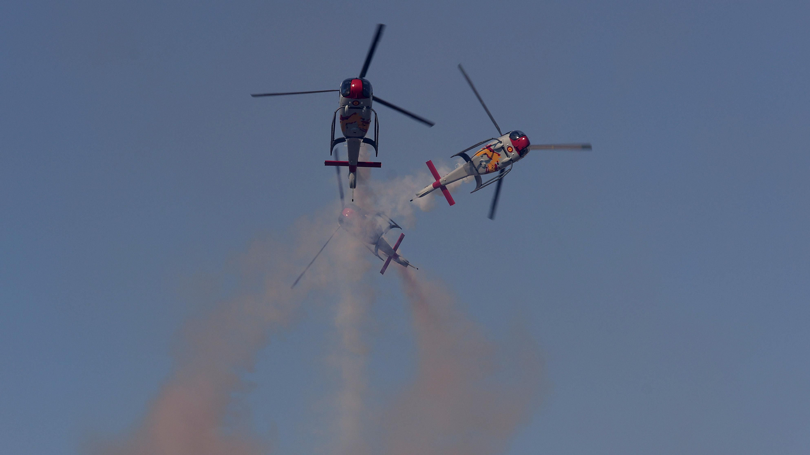Imágenes de la exhibición aérea en Tablada con motivo de su centenario
