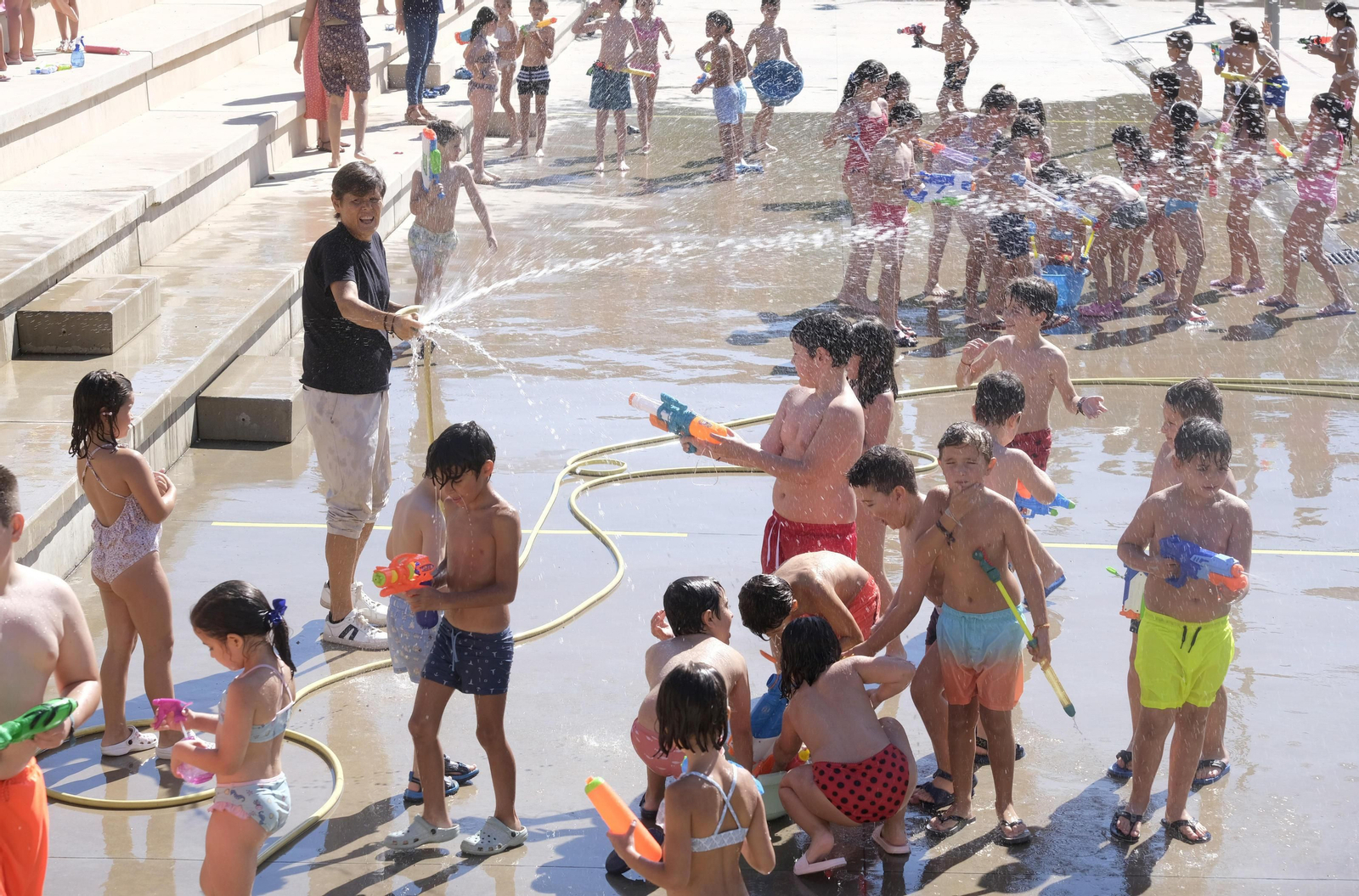 ¡Por fin vacaciones! Las mejores fotografías del último día de colegio en Córdoba