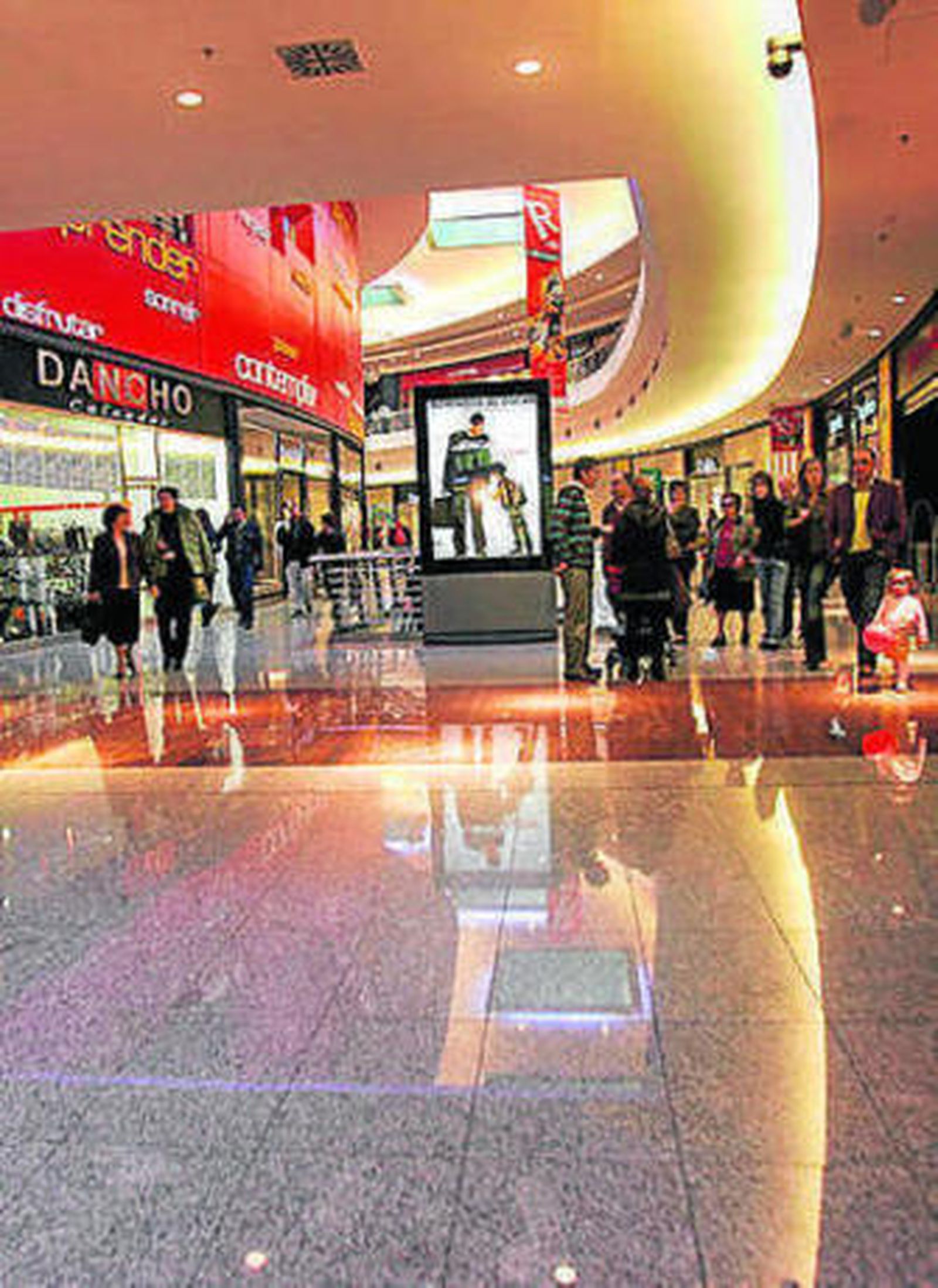 Centro comercial Vialia.