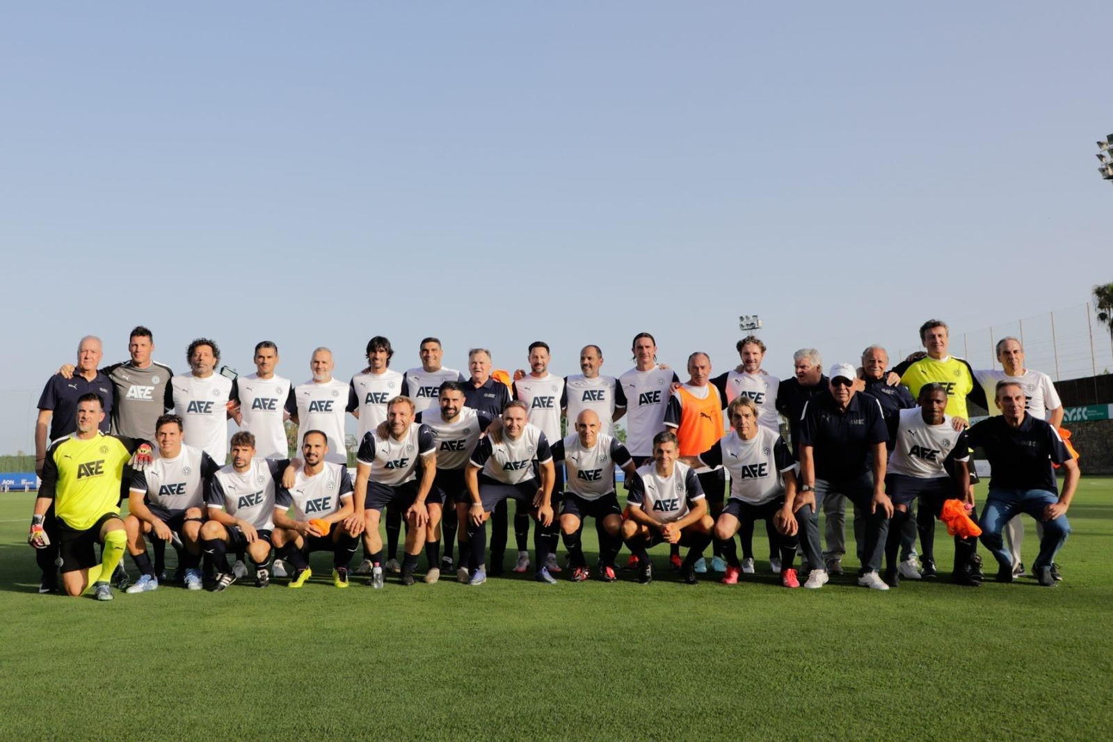 Leyendas e históricos en Marbella por una buena causa: Xavi, Marchena, Tamudo, Salva...