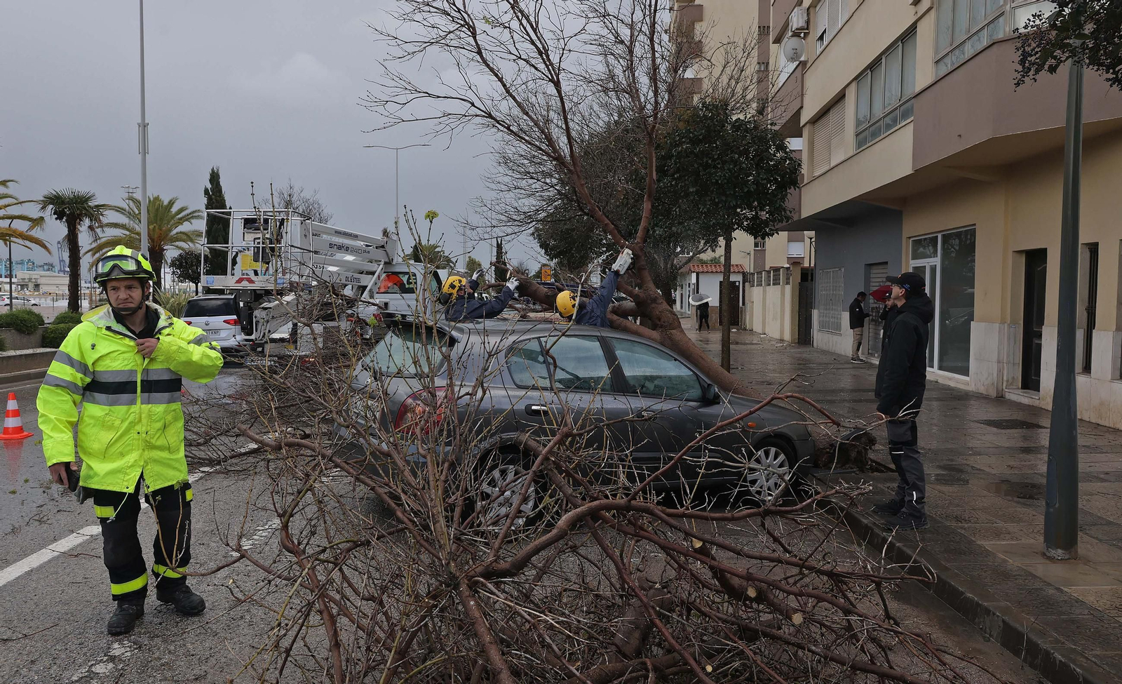 El paso de la borrasca Konrad por Algeciras, en imágenes