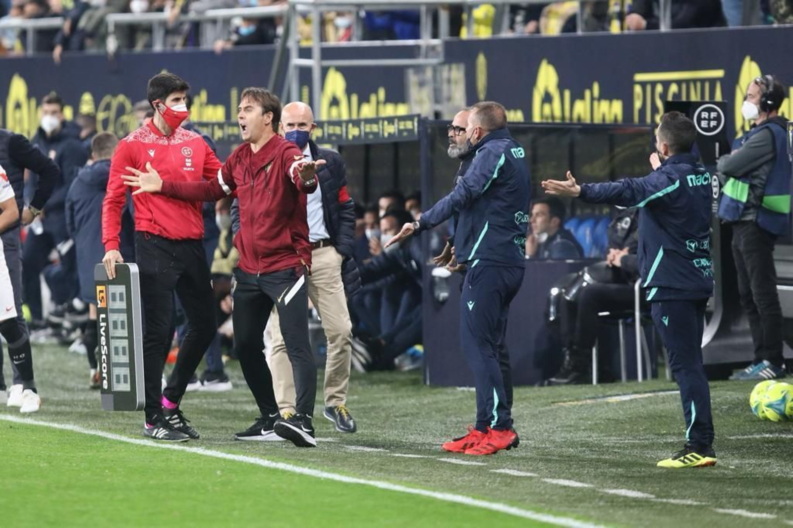 Las imágenes del Cádiz-Sevilla de Liga.