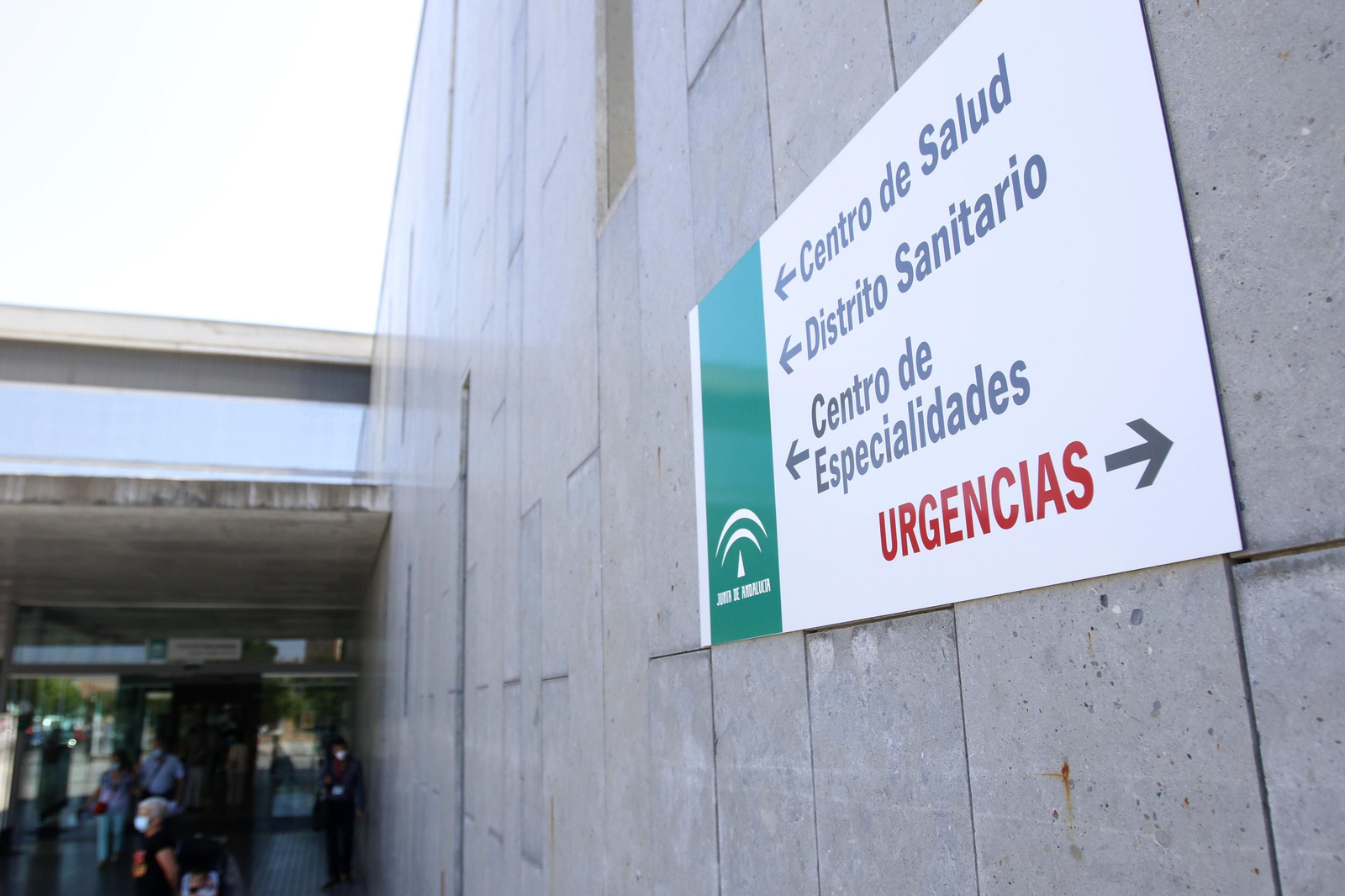 Señalización en el centro de salud Carlos Castilla del Pino en Córdoba.