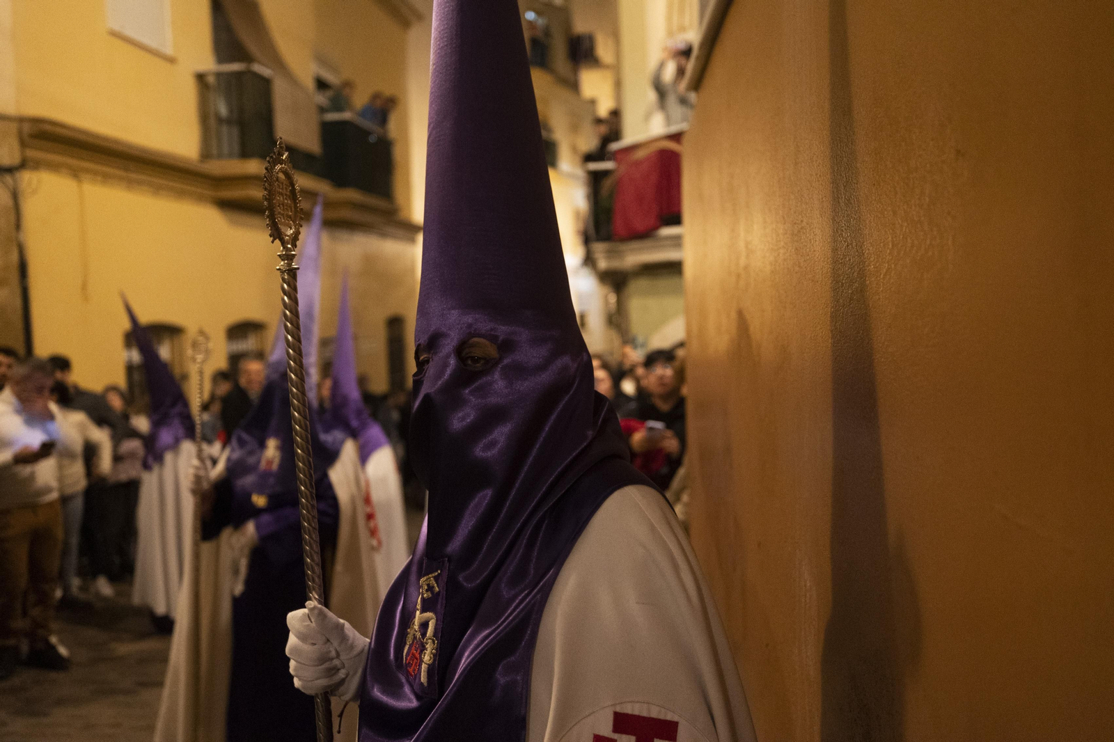 Las imágenes de la cofradía del Nazareno  este Jueves Santo en la Semana Santa de Cádiz de 2024