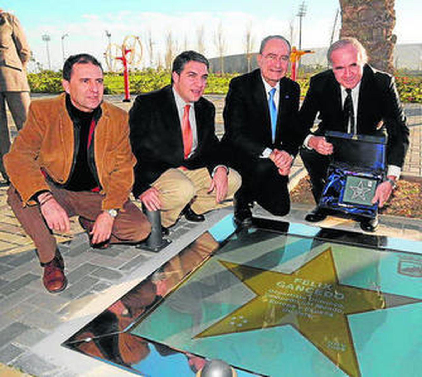 Rafael Fuentes, Elías Bendodo, De la Torre y Gancedo, ayer.