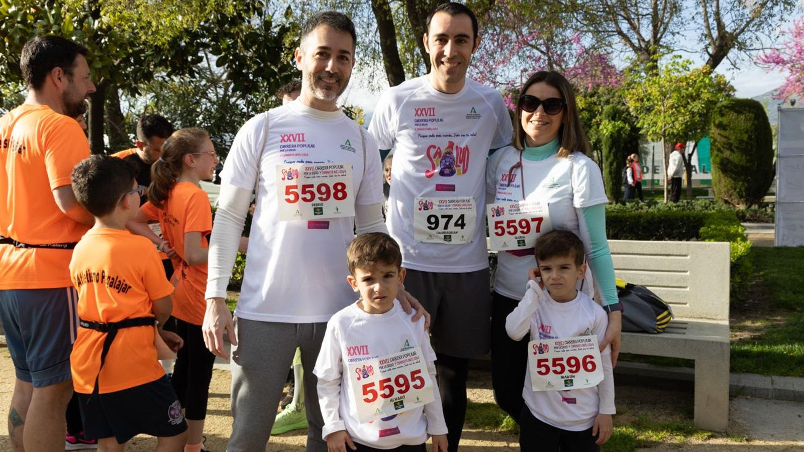 Más de 2.100 participantes corren para promover la salud en Jaén, en imágenes (1)