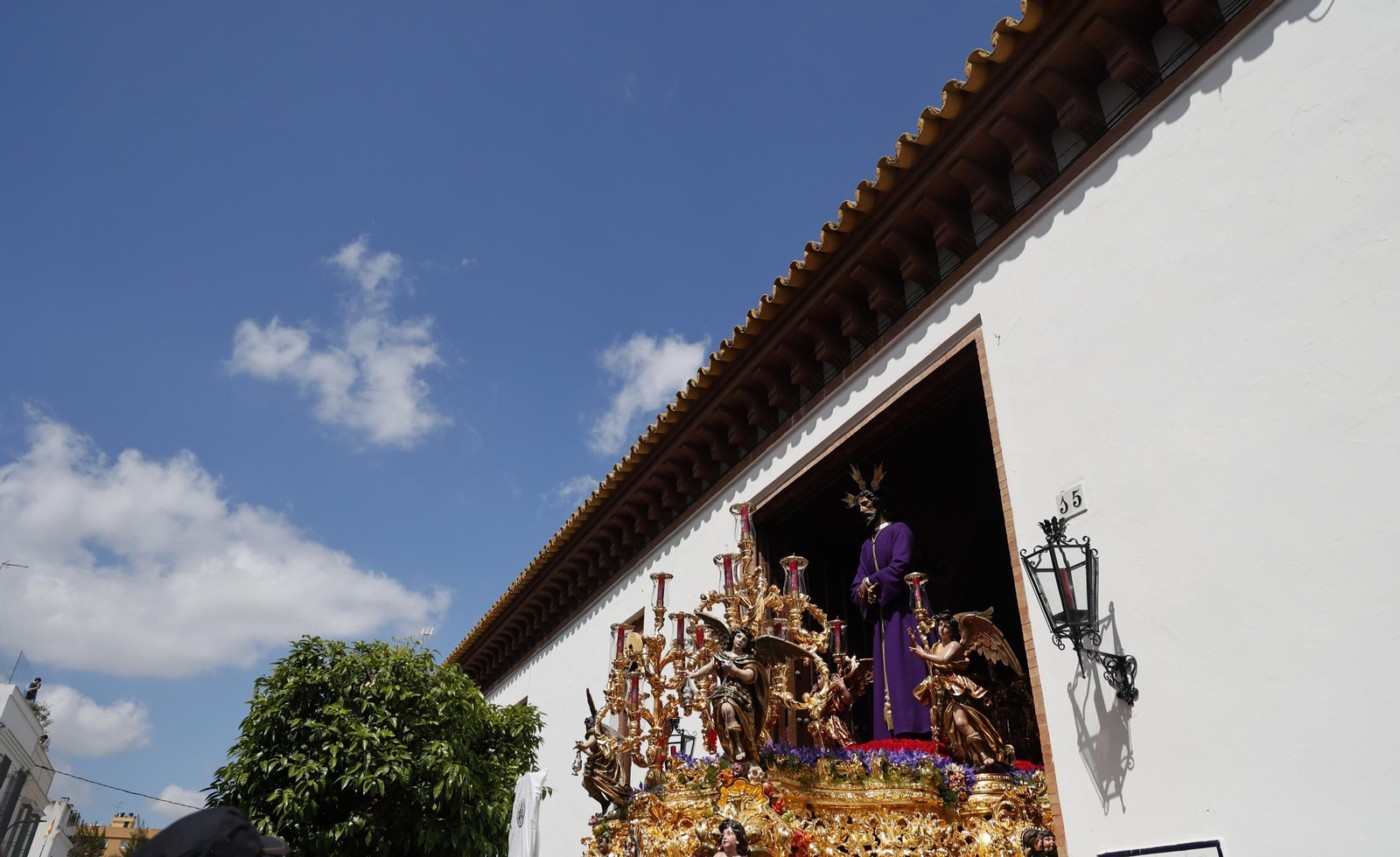 La Hermandad de Santa Genoveva en la Semana Santa de Sevilla 2025