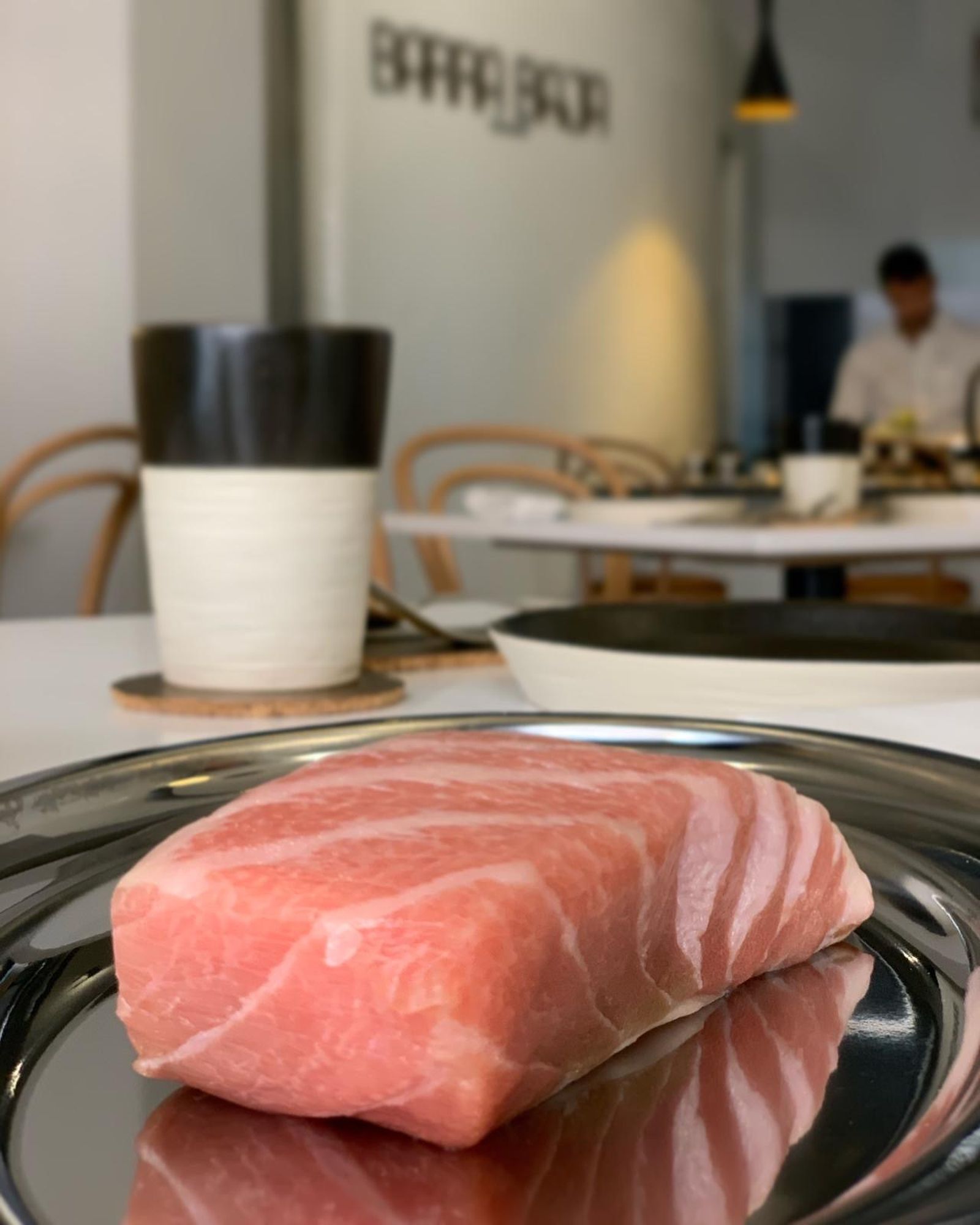 La carta está organizada por "puestos", como el de pescadería.