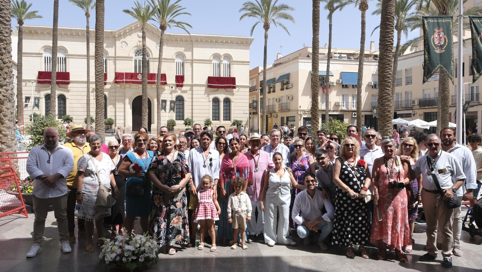 Ofrenda floral a la Virgen del Mar en la Feria de Almería 2024, en imágenes