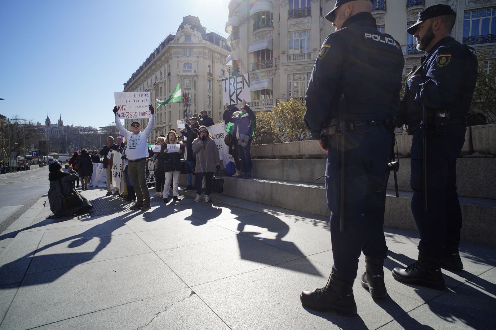 Concentración de Andalucía Bay 20.30 por la mejora de la conexión ferroviaria en Madrid