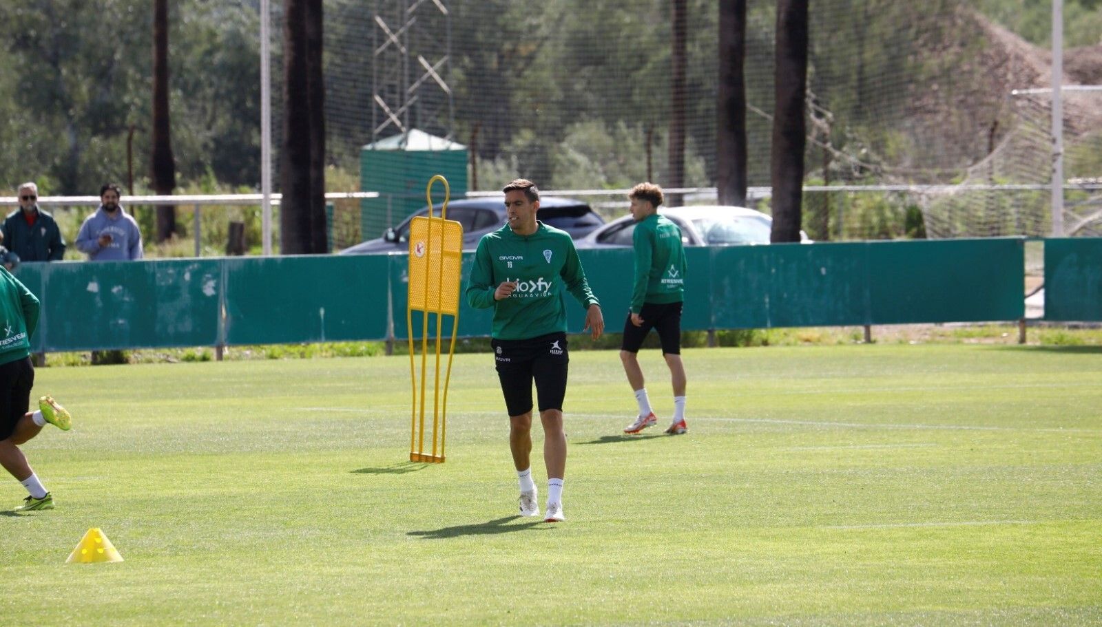 José Antonio Martínez, al margen en el entrenamiento del martes.
