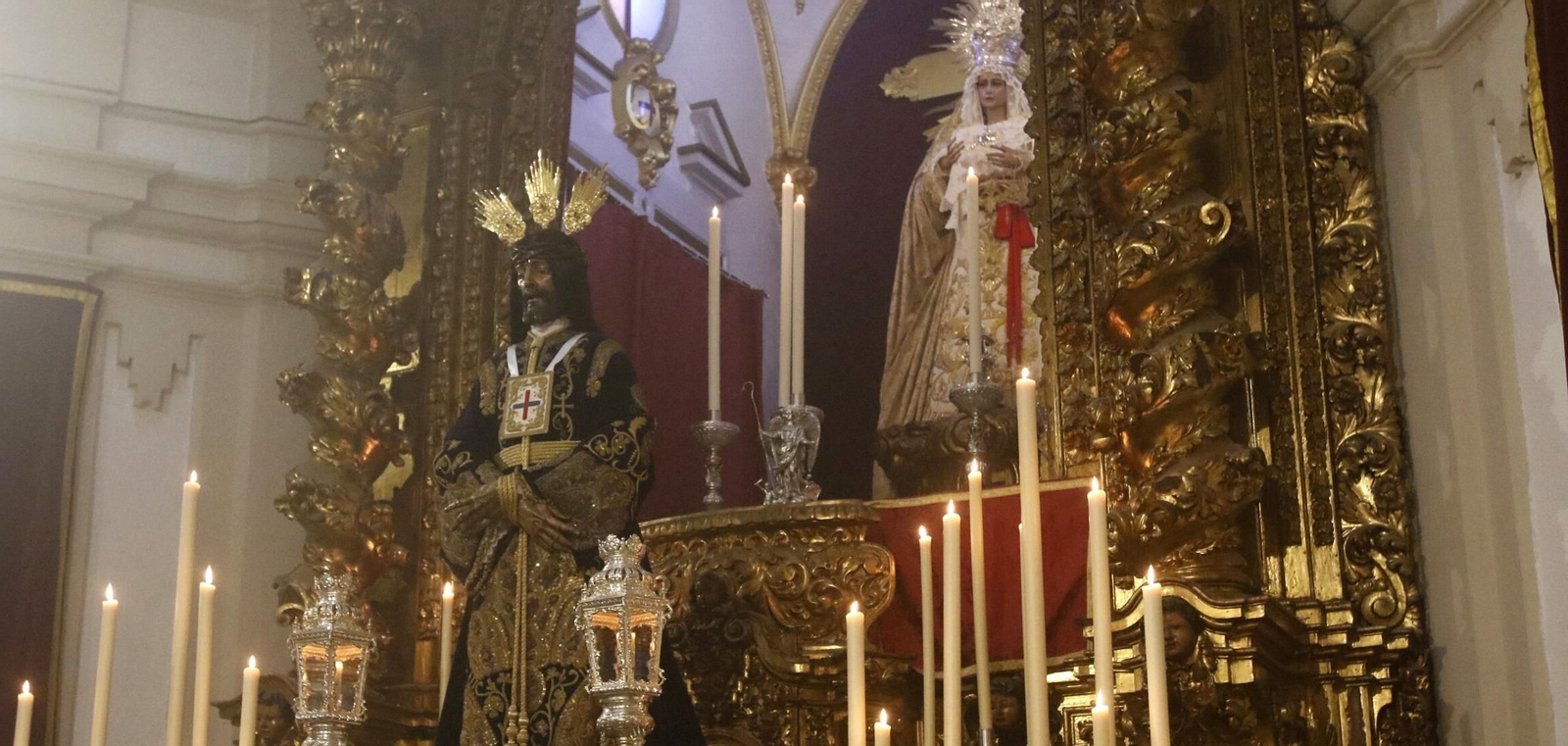 Nuestro Padre Jesús Rescatado, durante su veneración previa a la restauración.