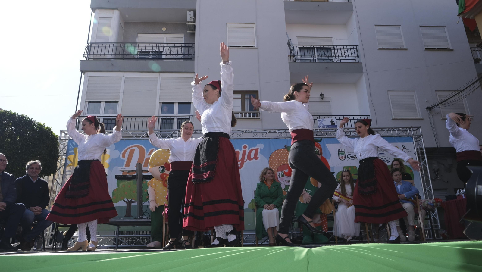 Imágenes del Día de la Naranja, en Gádor