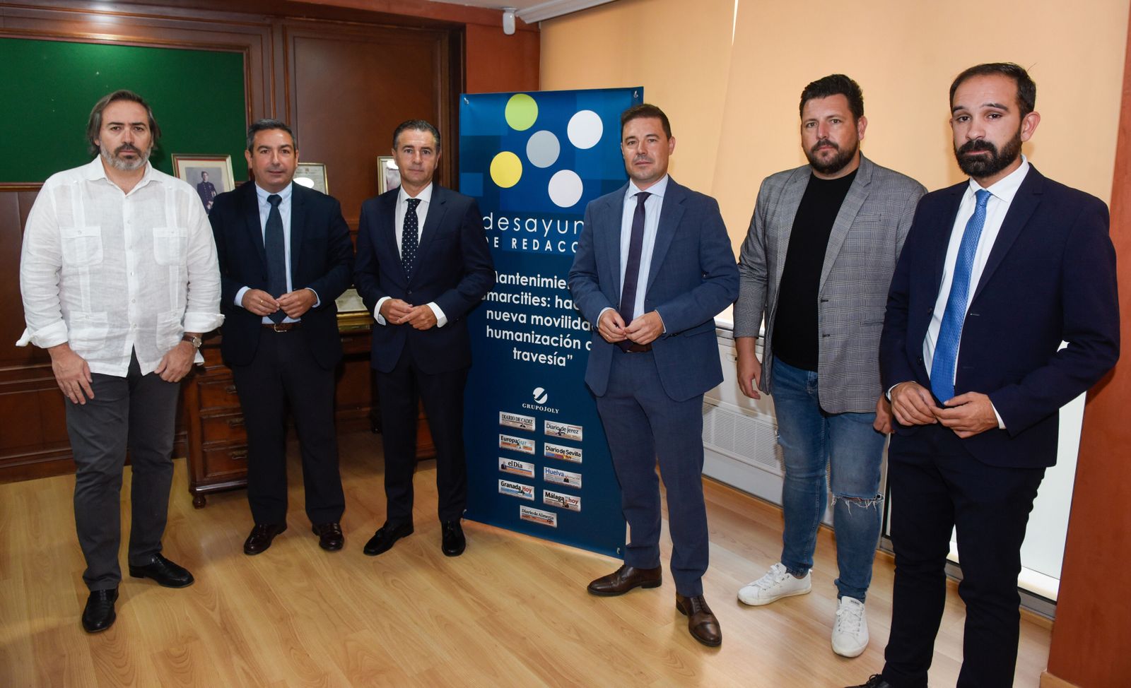 Los participantes, antes comenzar la jornada (de izquierda a derecha):Alberto Grimaldi, José Manuel Romero, Felipe Arias, Francisco Jesús Mora, Sergio Toro y Carlos León.
