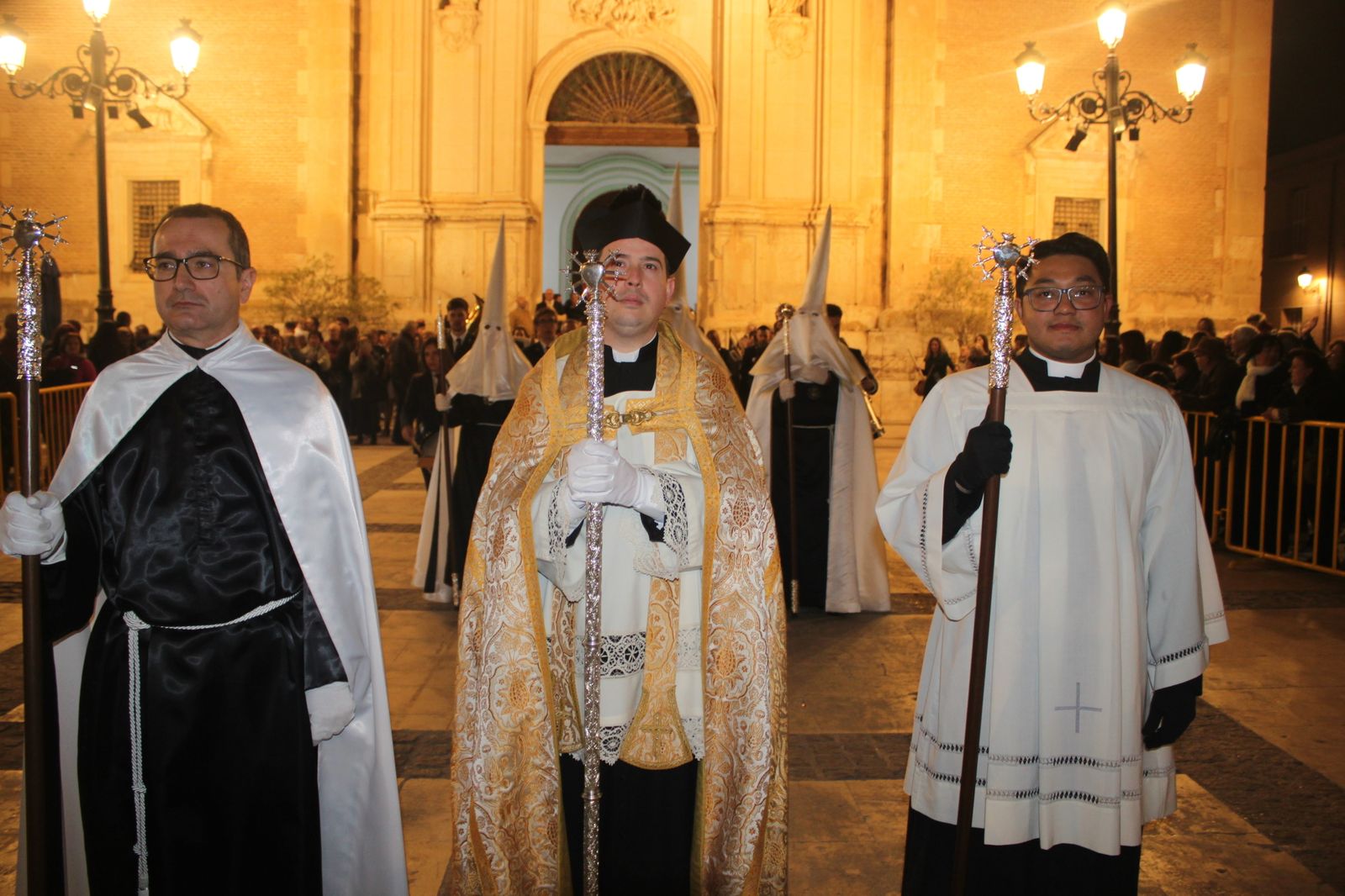 Las imágenes de las procesiones del Jueves Santo en Vélez Rubio