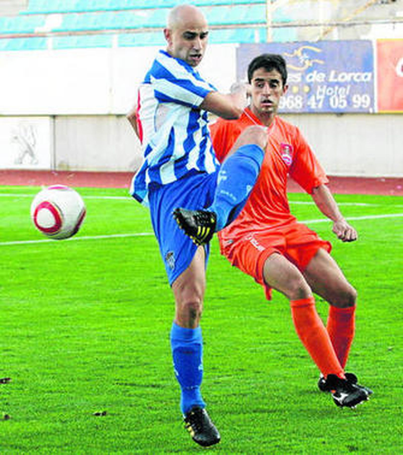 Meca, en un partido de esta temporada con el Lorca Atlético.