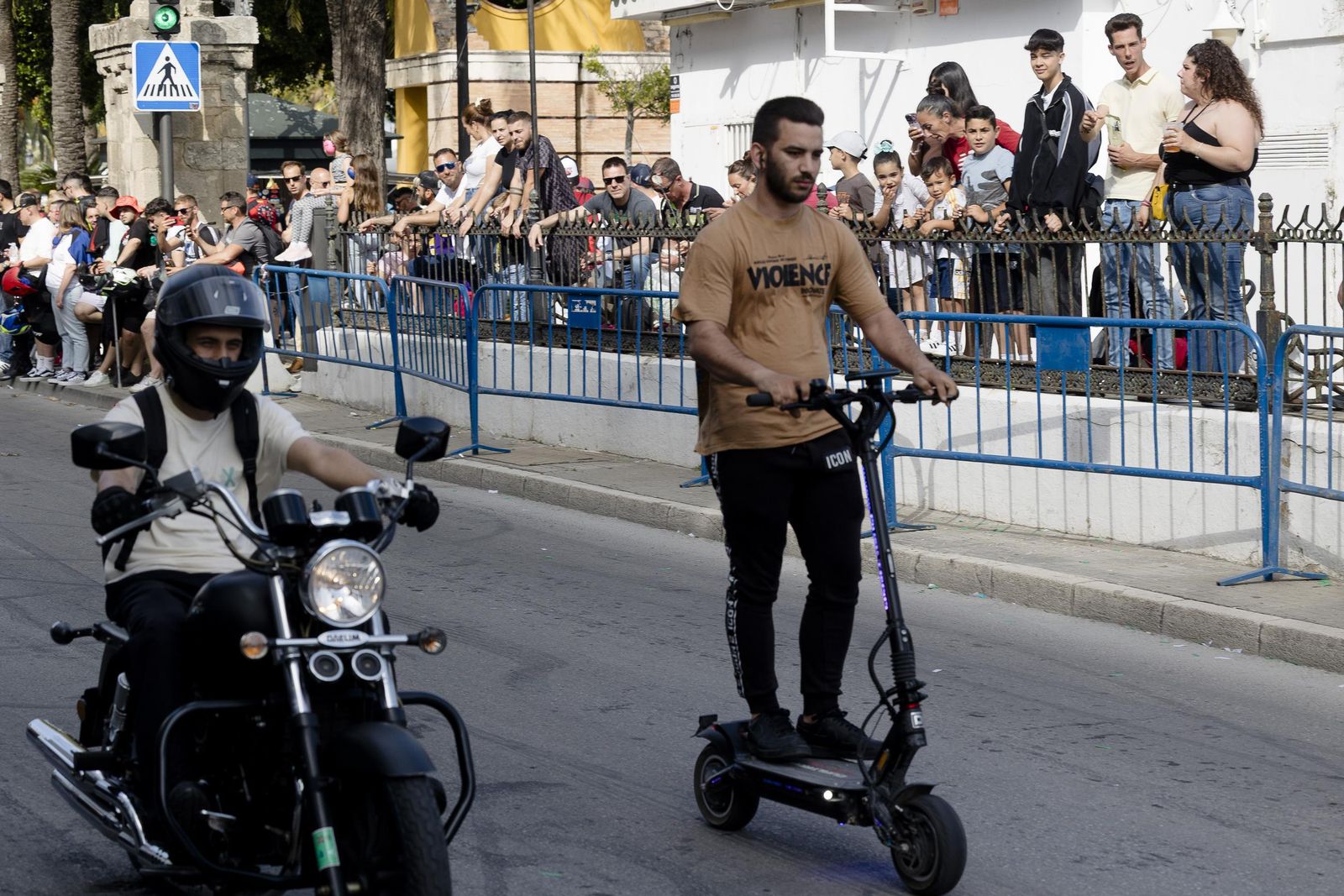 Las imágenes del viernes de Motorada en El Puerto por el Gran Premio de Motociclismo de Jerez 2025