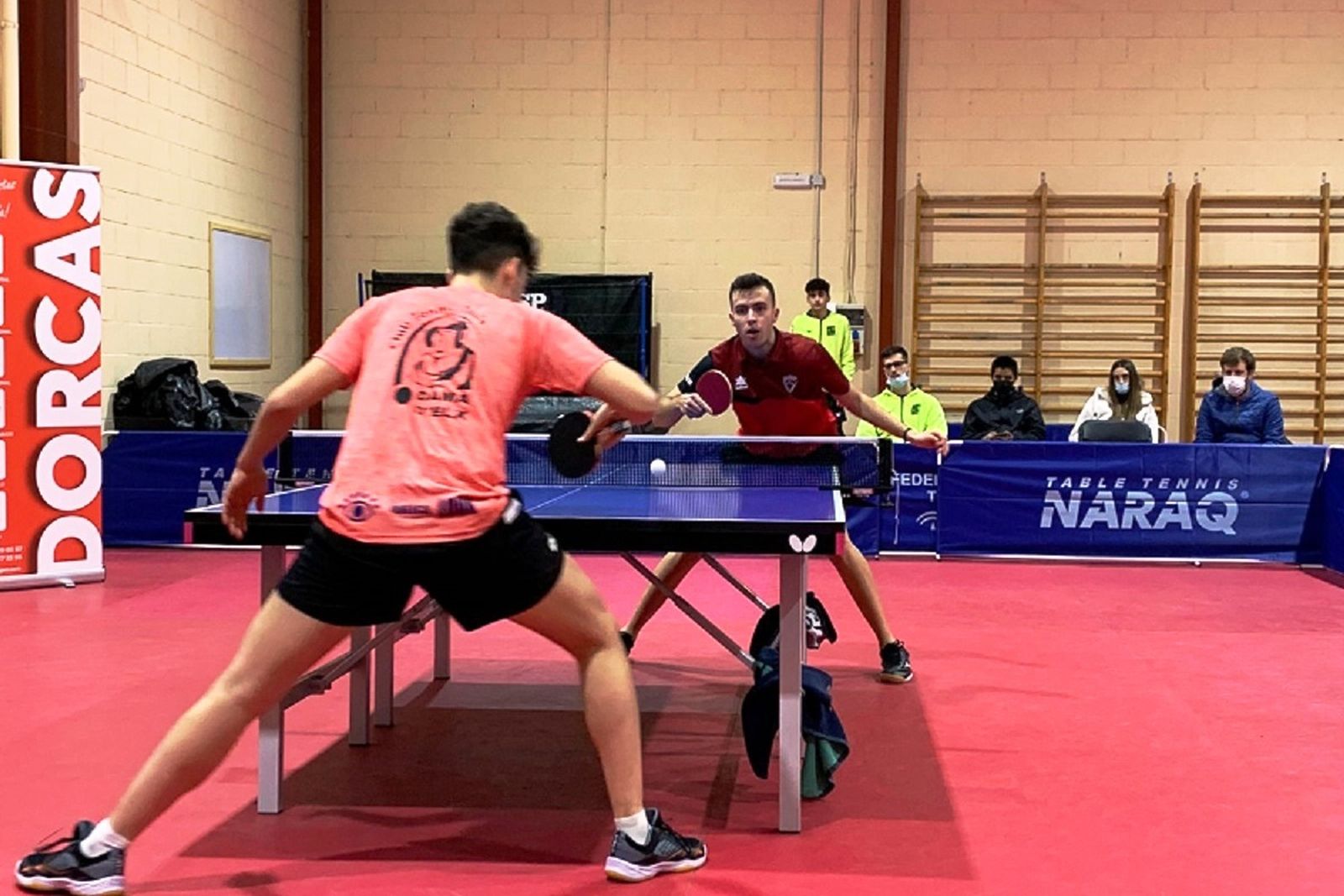 Momento del duelo del CTM Vegas del Genil ante Elche.