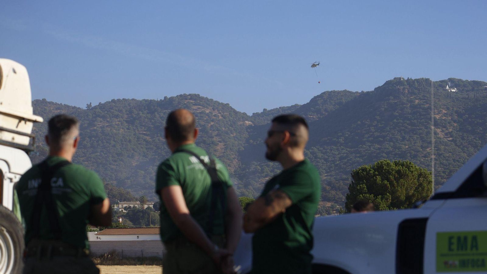 Efectivos del Infoca en el incendio de la Sierra de Córdoba.