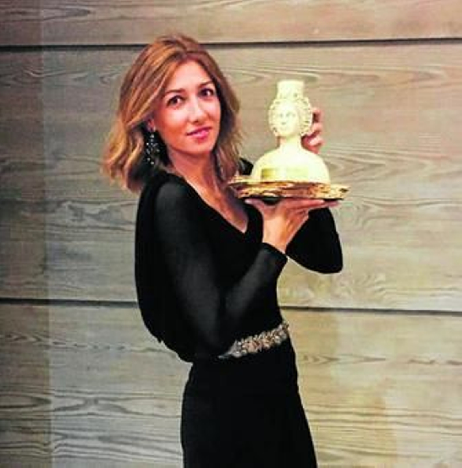 Pol Núñez logra el Premio Nacional de Moda a la excelencia empresarial