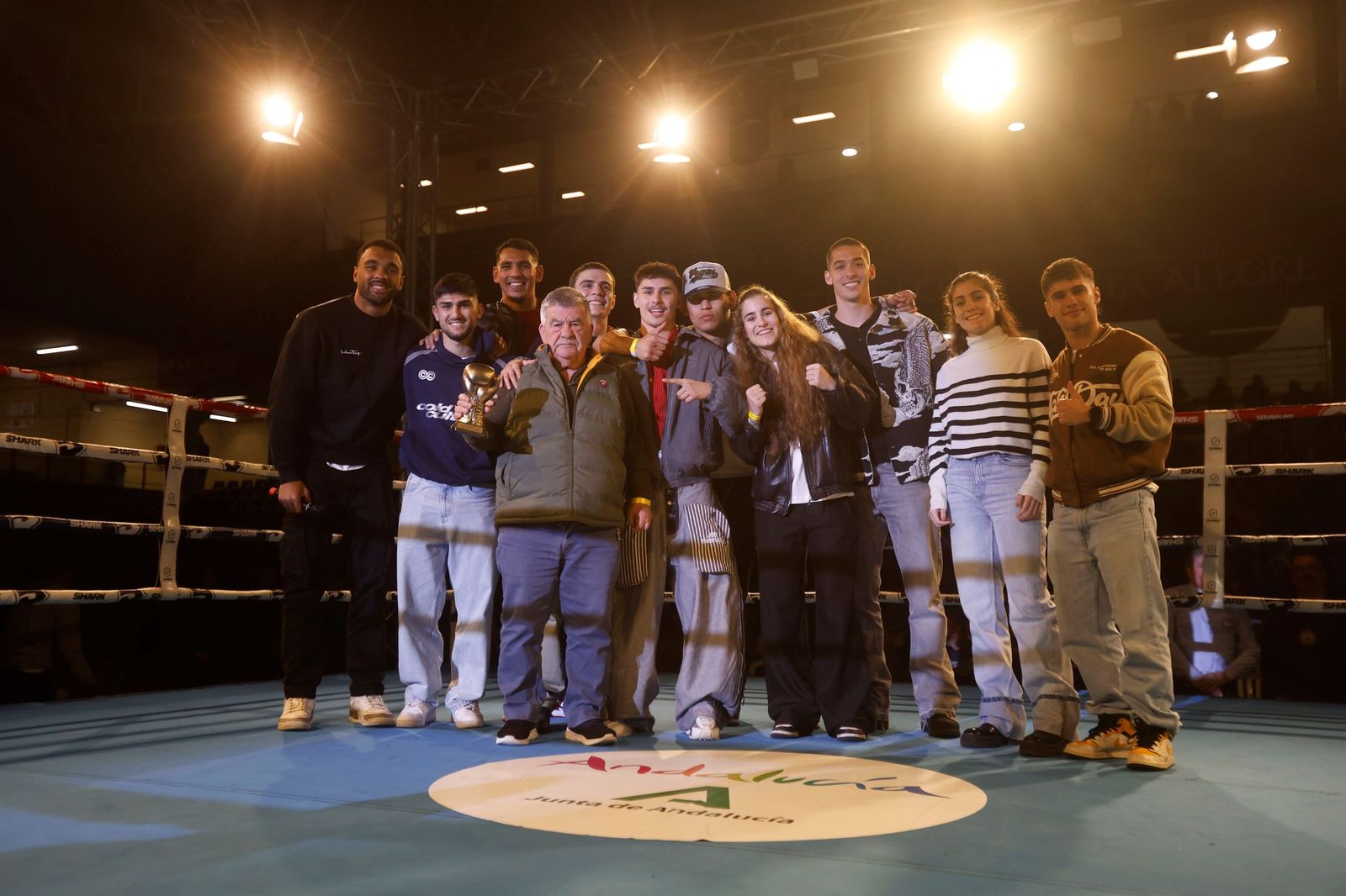 Las mejores fotos del debut profesional de Rafa Lozano Jr. ante Kervin Romero