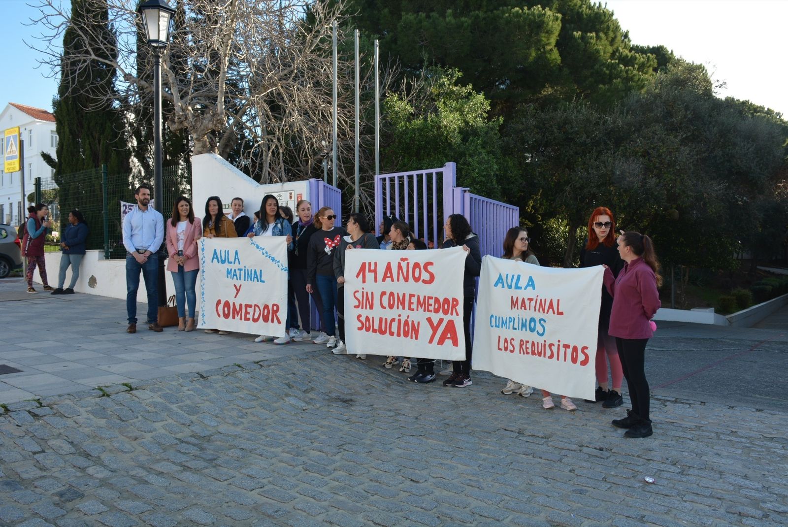 La manifestación del AMPA del CEIP Carteia de San Roque.