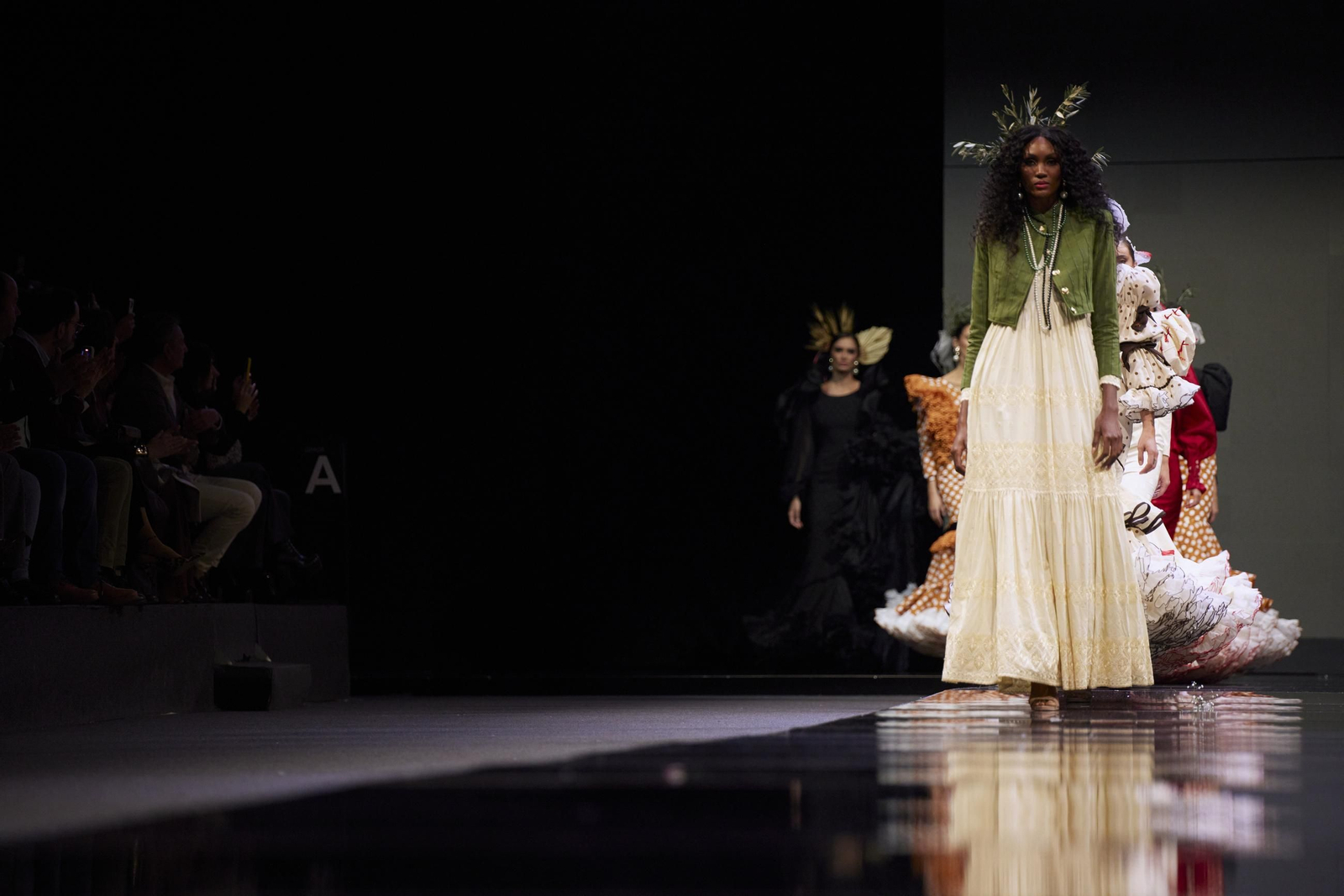 El desfile de María Amador en SIMOF 2025, todas las fotos