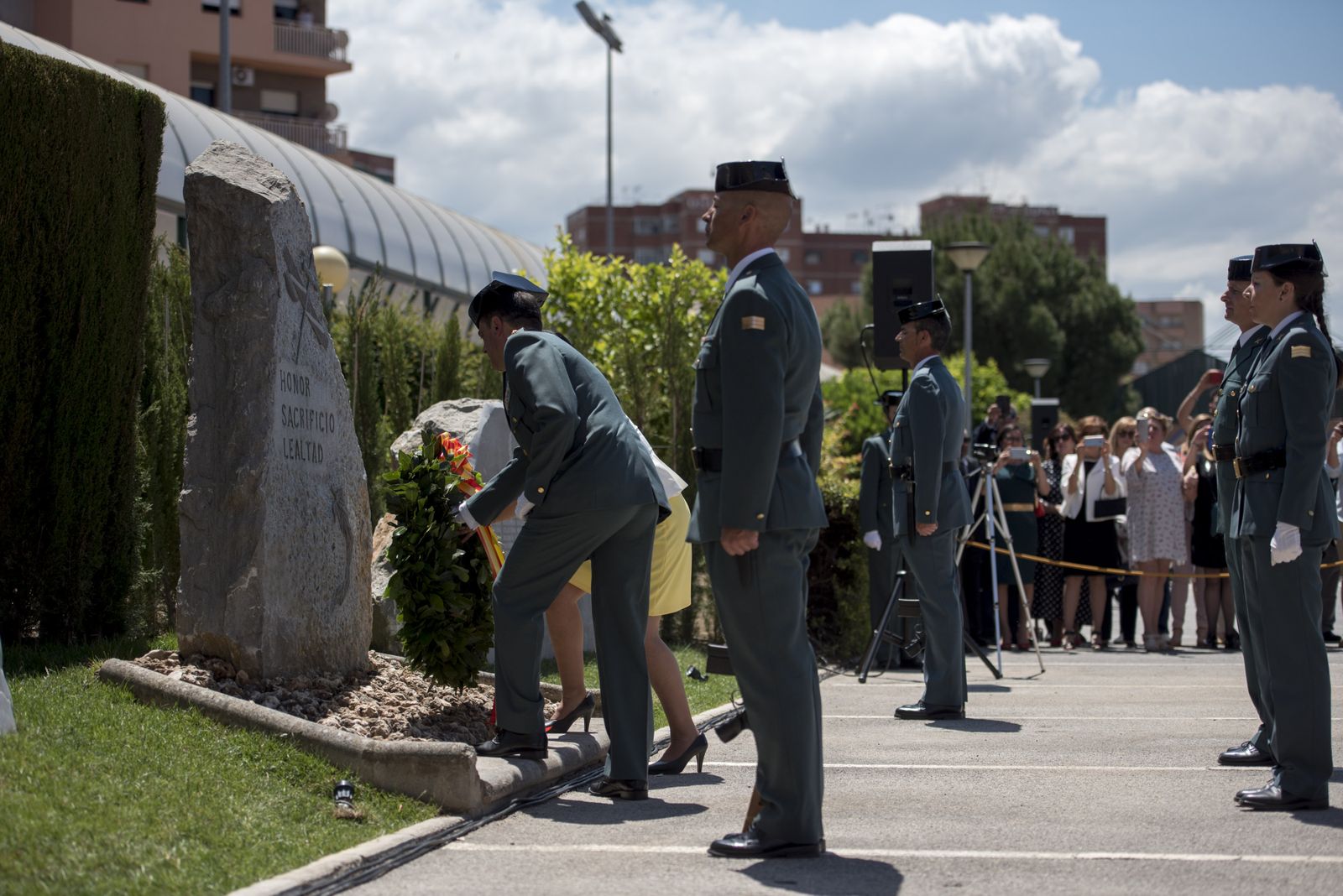 Acto de celebración del 175 aniversario de la Guardia Civil en Granada