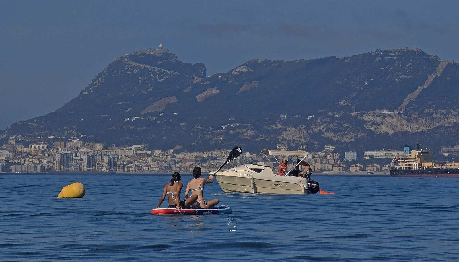 Ruta de paddle surf por la playa de Getares en Algeciras