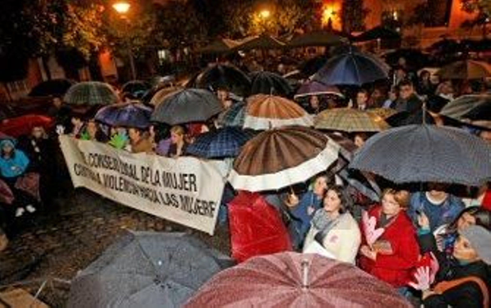 Los jerezanos 'echan una mano' contra la violencia de género