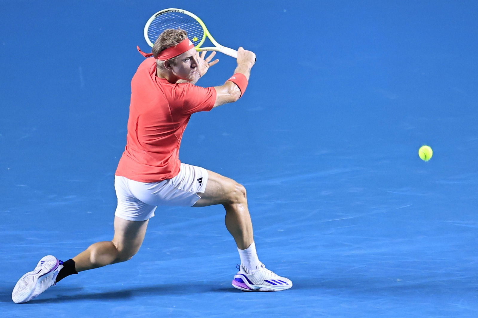 Un mágico Davidovich tumba a Shapovalov y está en la final de Acapulco Un mágico Davidovich tumba a Shapovalov y está en la final de Acapulco