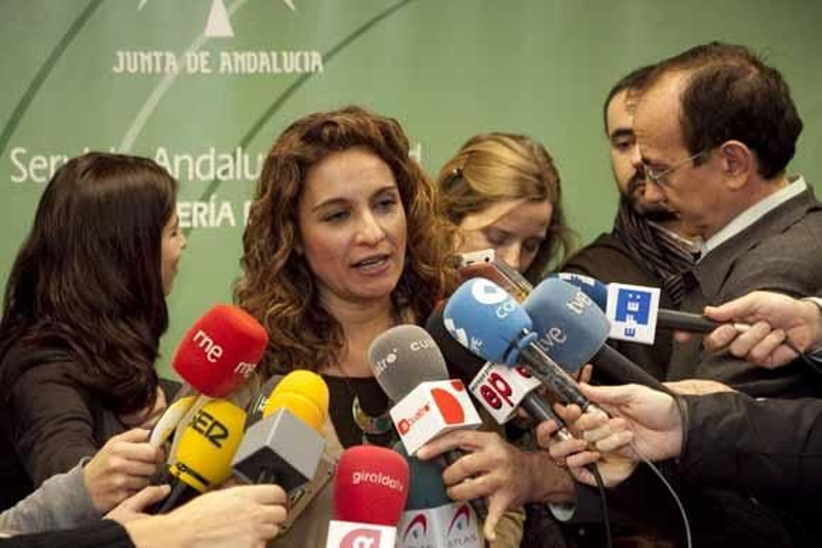 Finaliza la operación de trasplante de cara tras 30 horas de trabajo