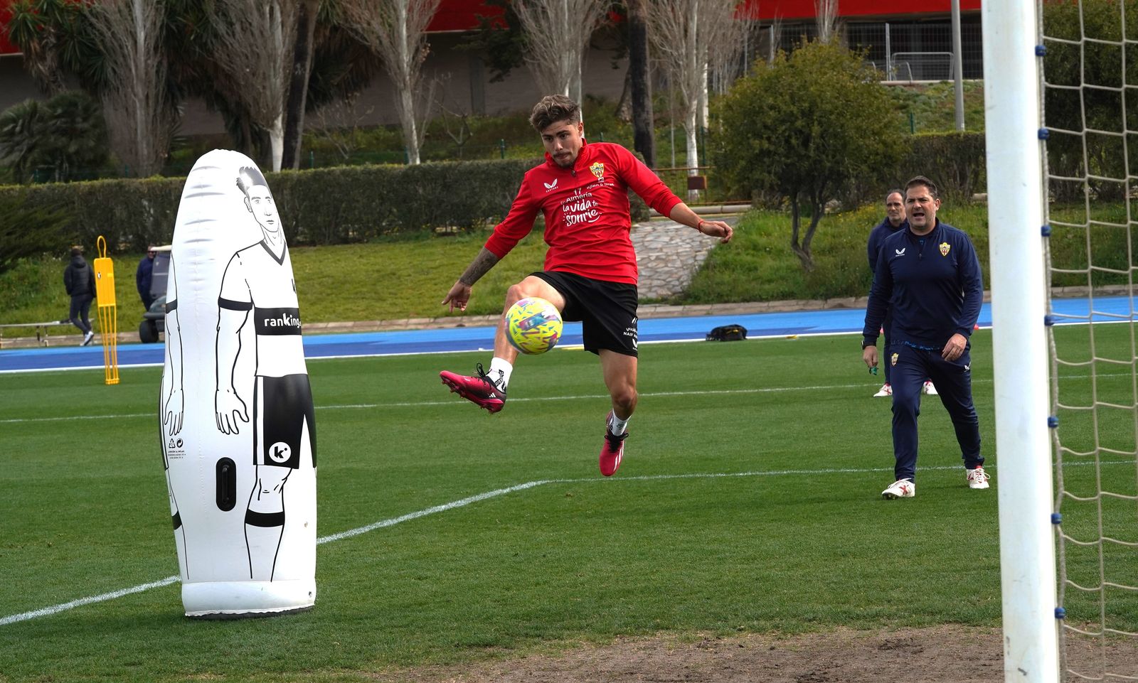 Pozo durante un entrenamiento en el anexo