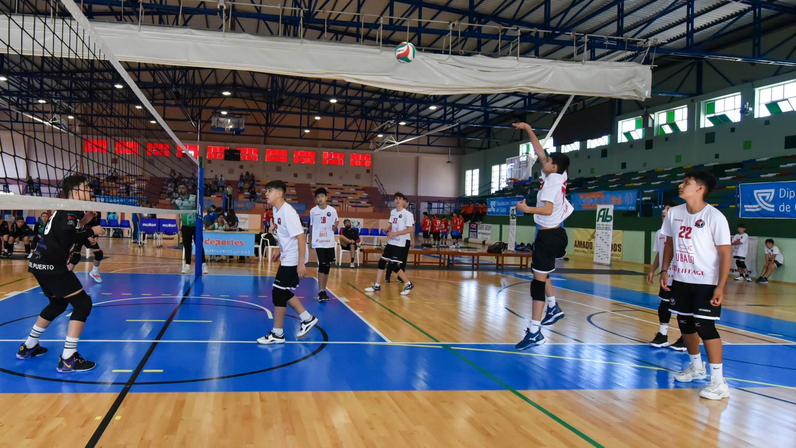 Las fotos de la segunda jornada del Campeonato de Andalucía infantil masculino de voleibol en La Línea