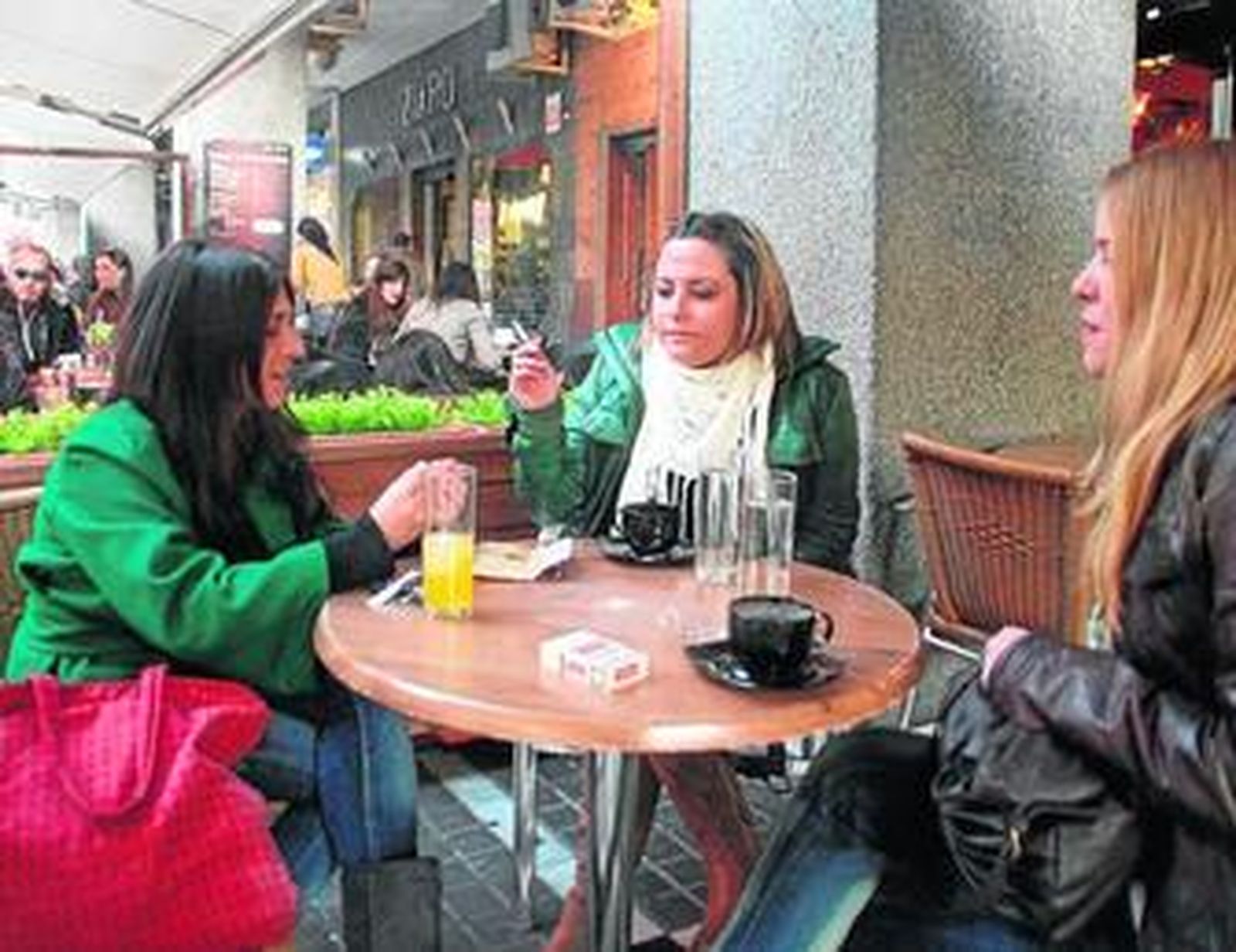 Los sanitarios defienden los beneficios de la ley en la salud de la población, sobre todo en la infancia.