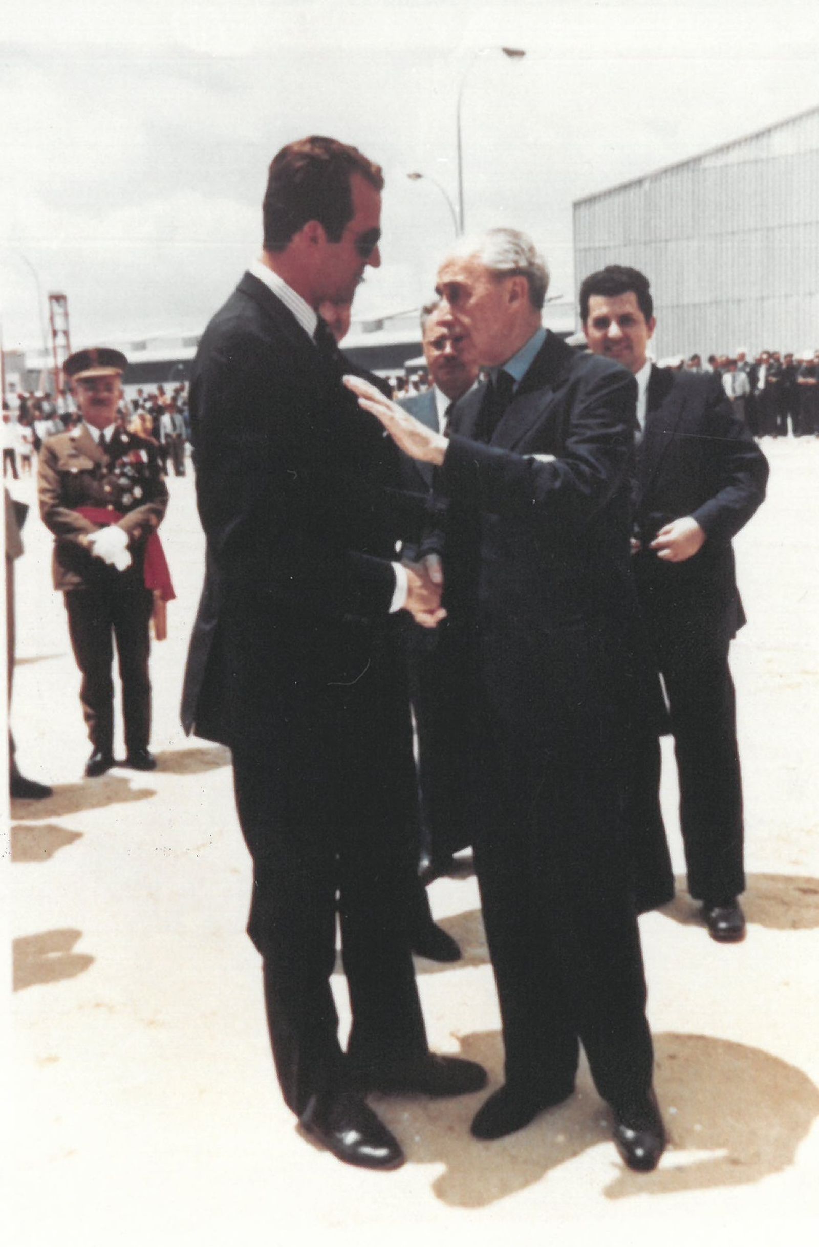 El aún príncipe Juan Carlos con José María Aguirre