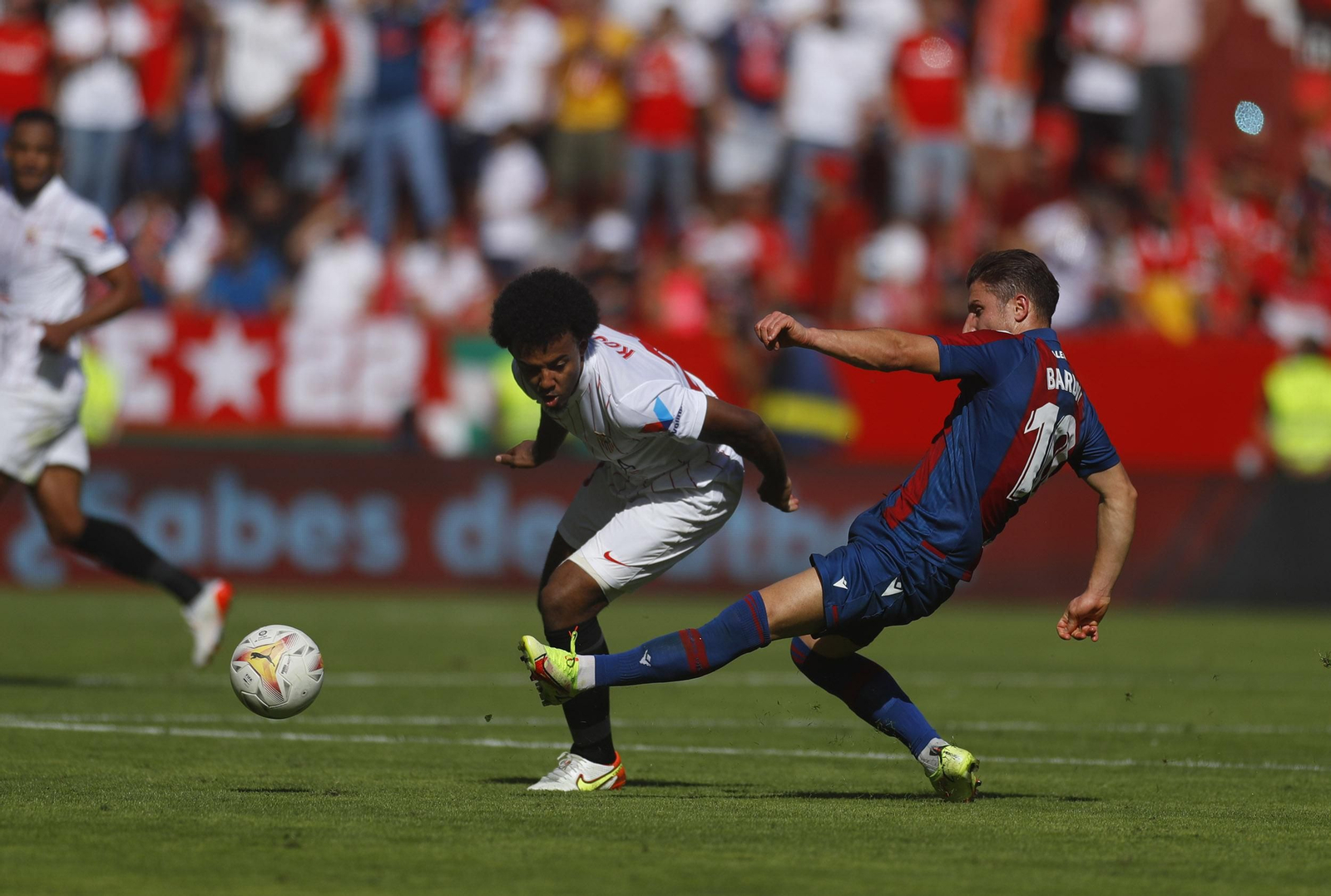 Las imágenes del Sevilla-Levante