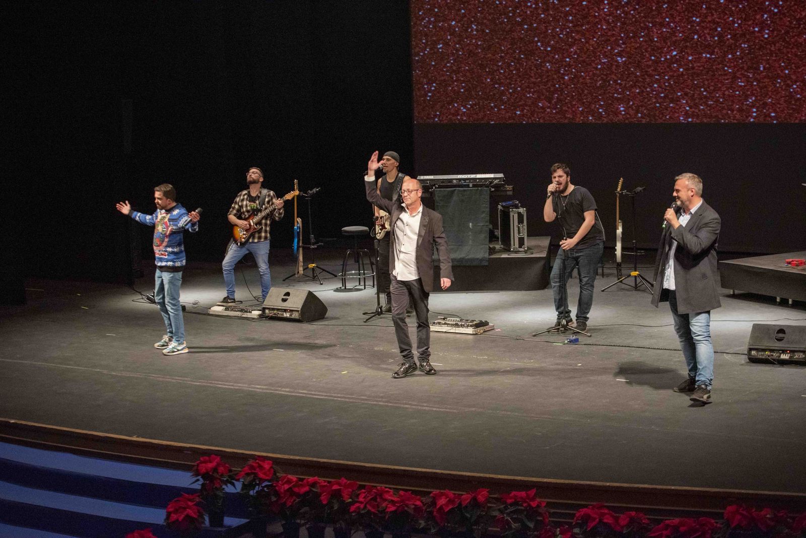 Alvarito,  Kikín Fernández y Paco Calavera haciendo  las delicias del  público.