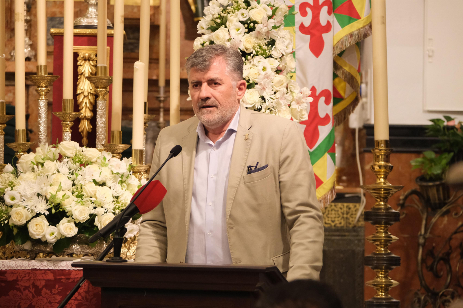 La presentación de la Corte de Honor de la Virgen de la Sierra en Cabra, en imágenes La presentación de la Corte de Honor de la Virgen de la Sierra en Cabra, en imágenes