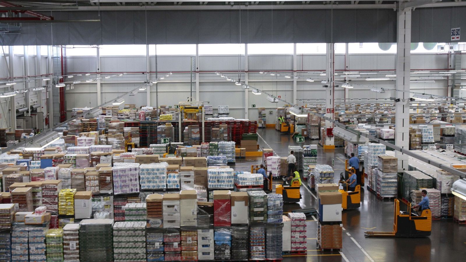 Imagen del interior de la plataforma logística de Mercadona en Guadix
