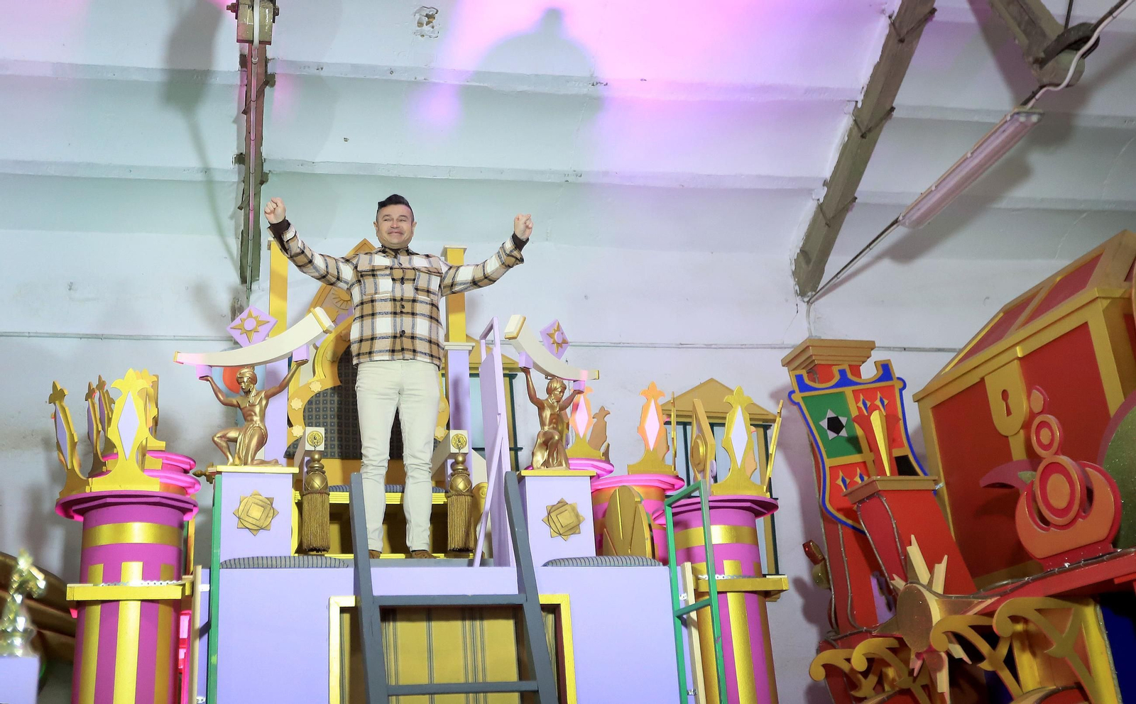 Los Reyes Magos de Jerez visitan sus carrozas