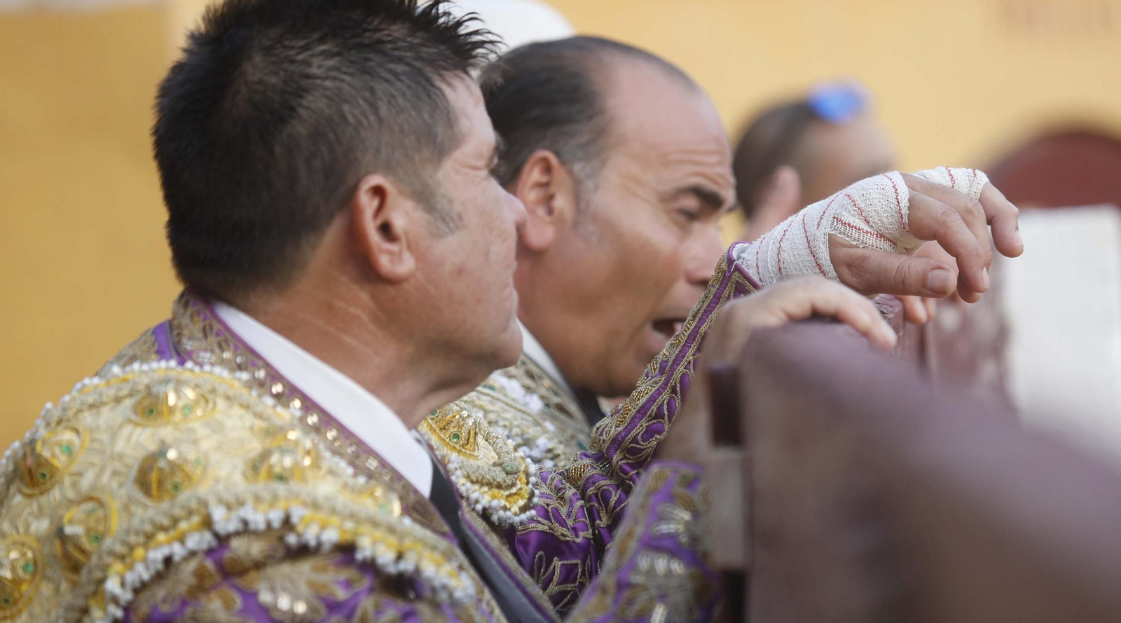 La reaparición de Borja Jiménez con toros de Victorino Martín en la Feria de La Línea , en imágenes