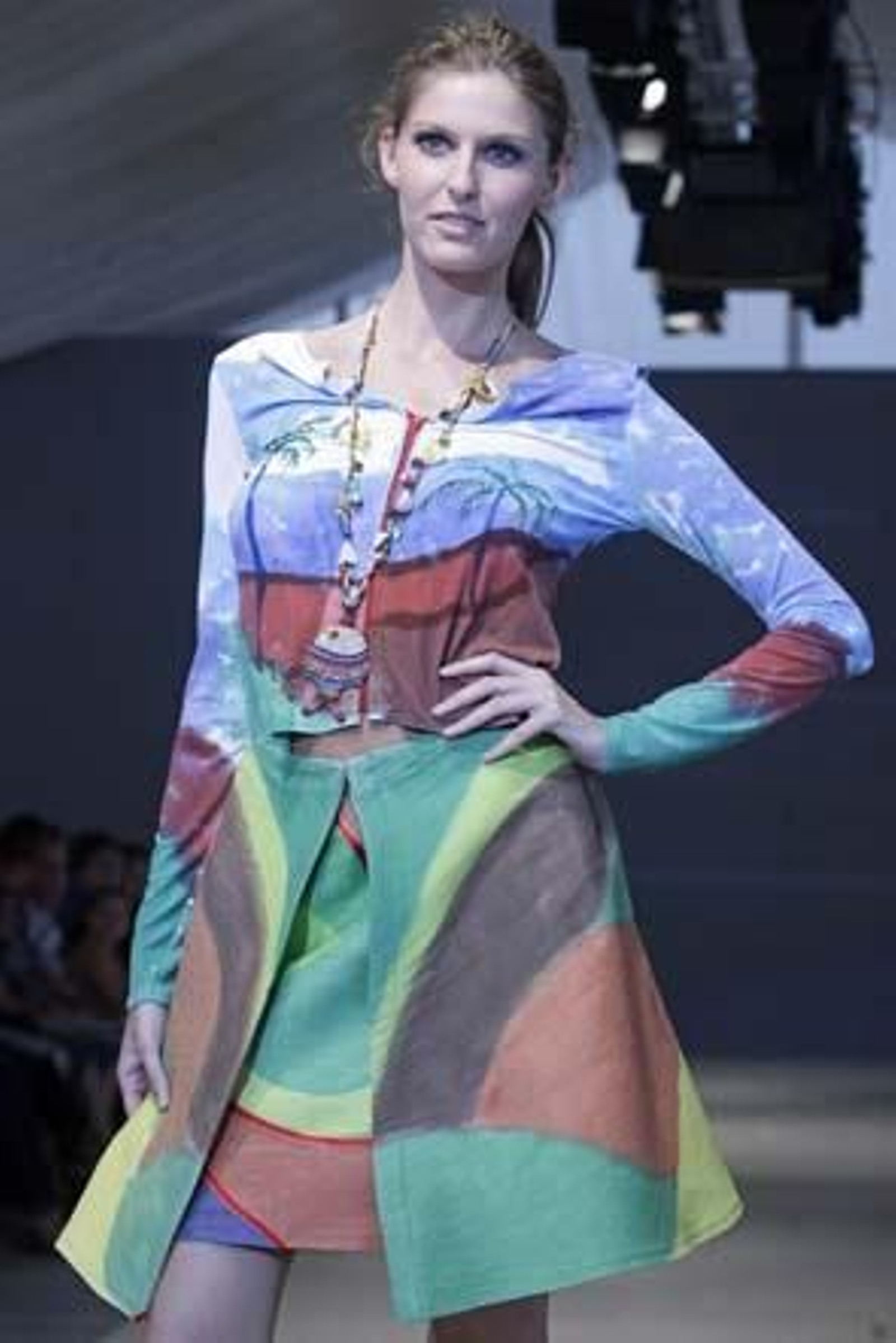 La apuesta Escuela de Color inauguró los desfiles de South 36.32N enmarcados en el bloque Jóvenes Diseñadores

Foto: Julio Gonzalez