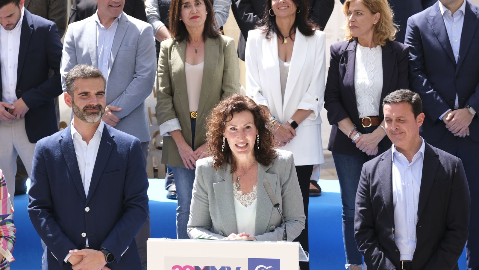Imágenes de la presentación de la candidatura municipal del PP a Almería capital