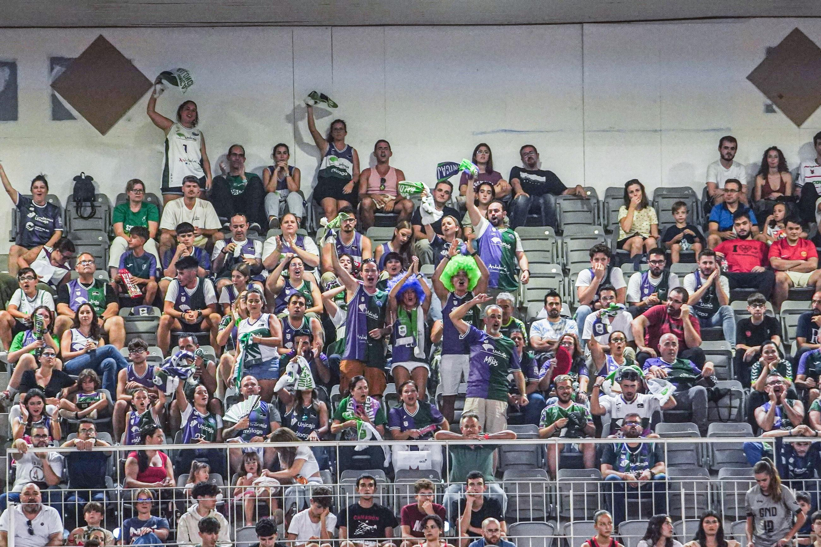 Encuéntrate en las gradas del Palacio de Deportes en el partido del Covirán Granada