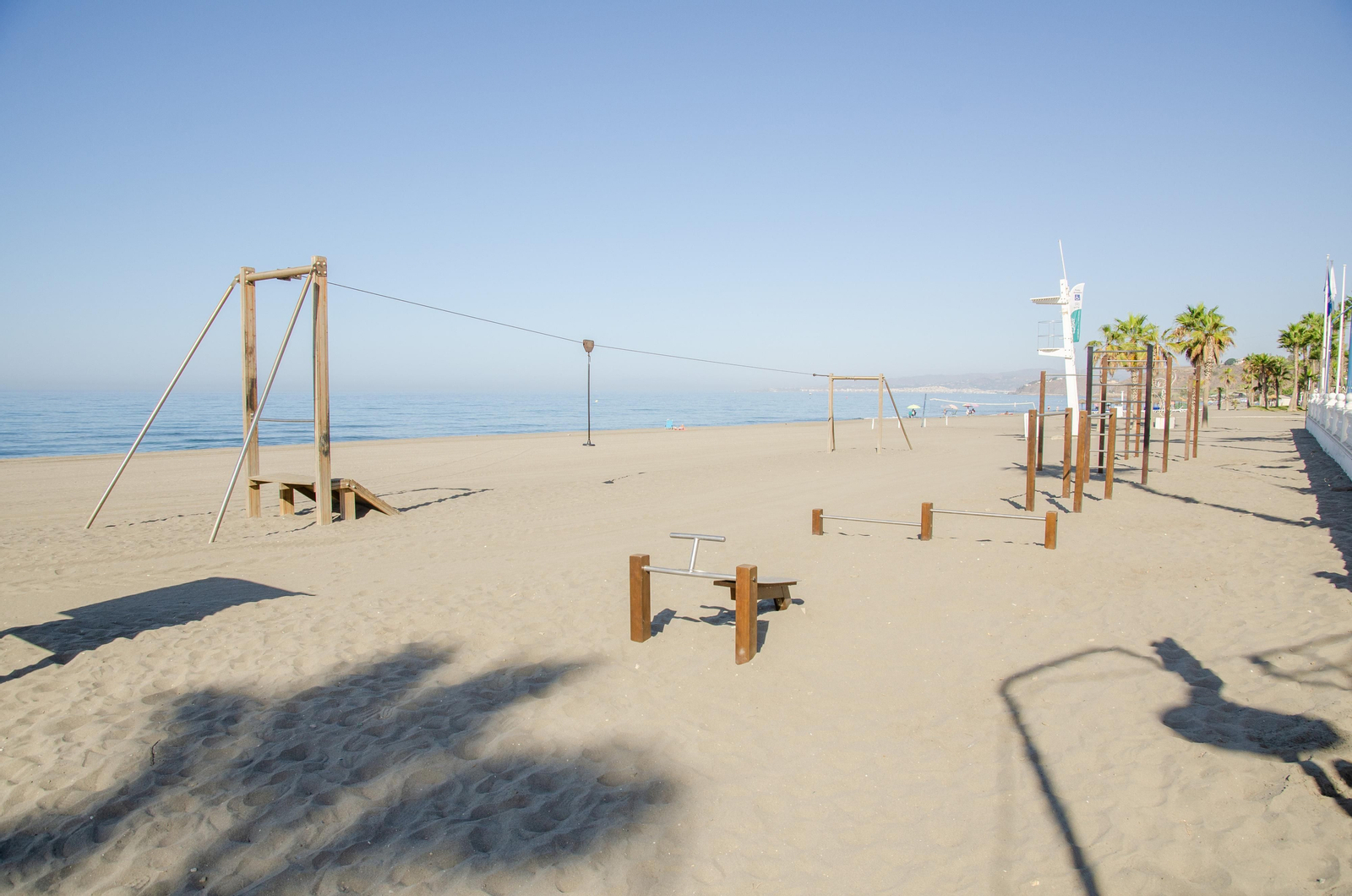 Nueva zona de calistenia en la playa El Morche, Torrox