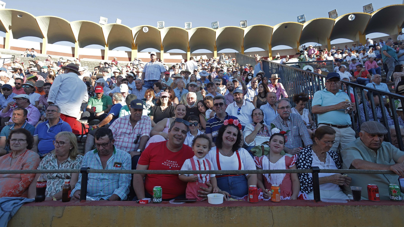 Ambiente en la corrida del sábado de la Feria Taurina de Algeciras