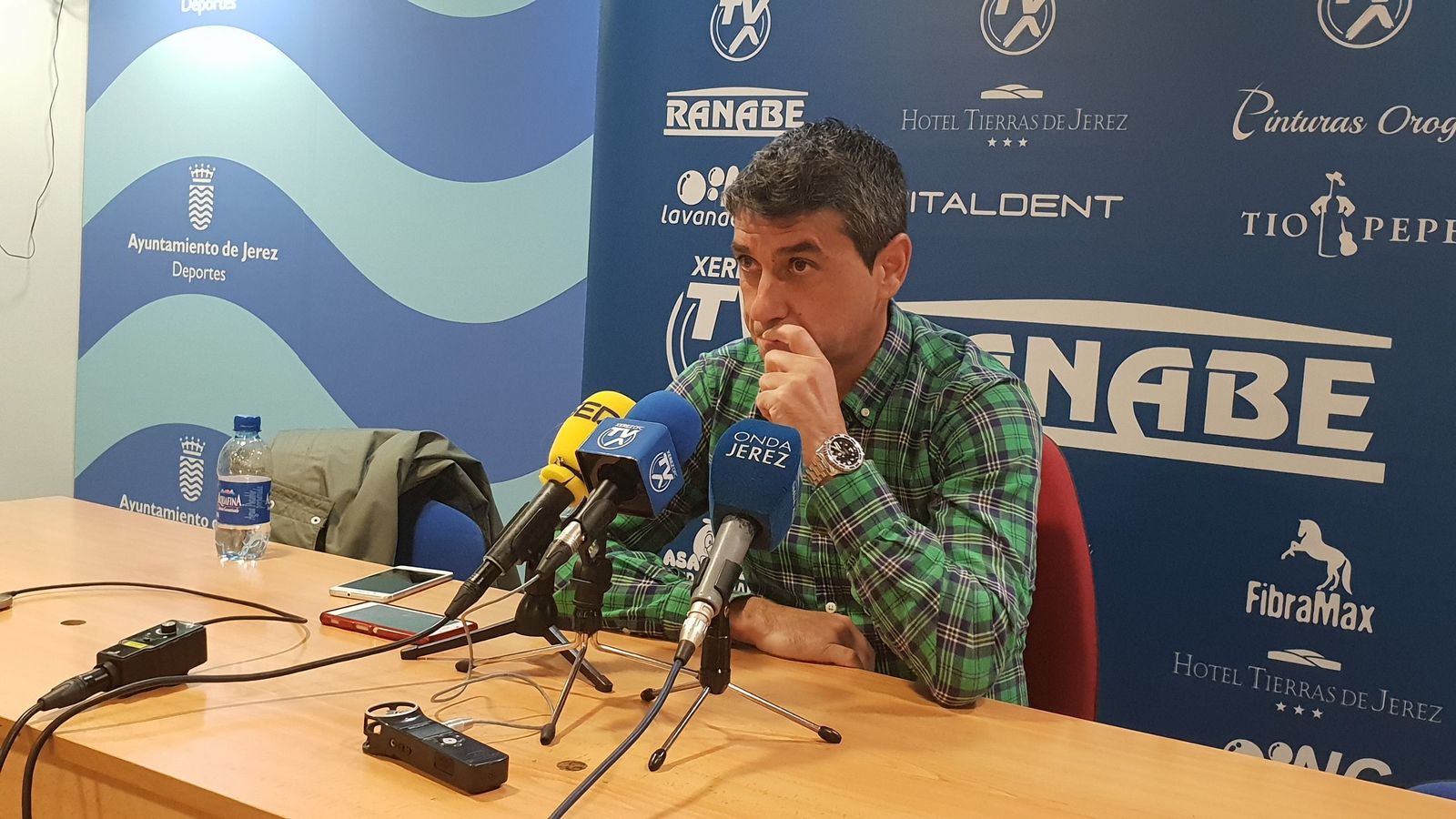 Masegosa, técnico del XDFC, espera repetir triunfo ante el San Roque.